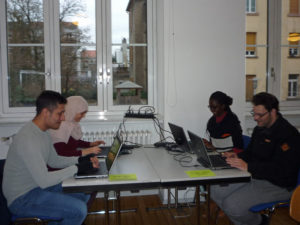 Neue Laptops für die BAFF-Frauen-Kooperation gGmbH (Foto: BAFF)